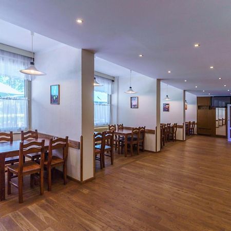 Hotel Hladina Nebrich Экстерьер фото