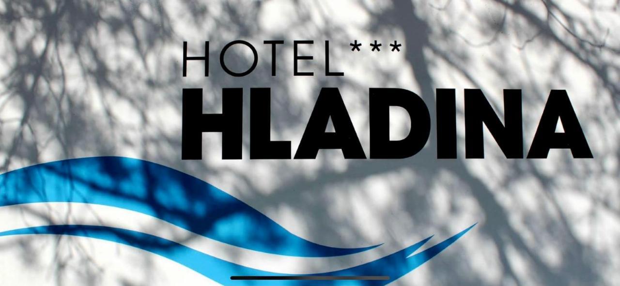 Hotel Hladina Nebrich Экстерьер фото