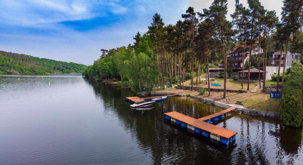 Hotel Hladina Nebrich Экстерьер фото